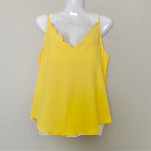 e & m Tops - Light Yellow Scalloped Tank Top